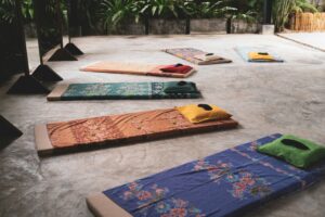 "Sound bath and breathwork rave event in London wellness scene"